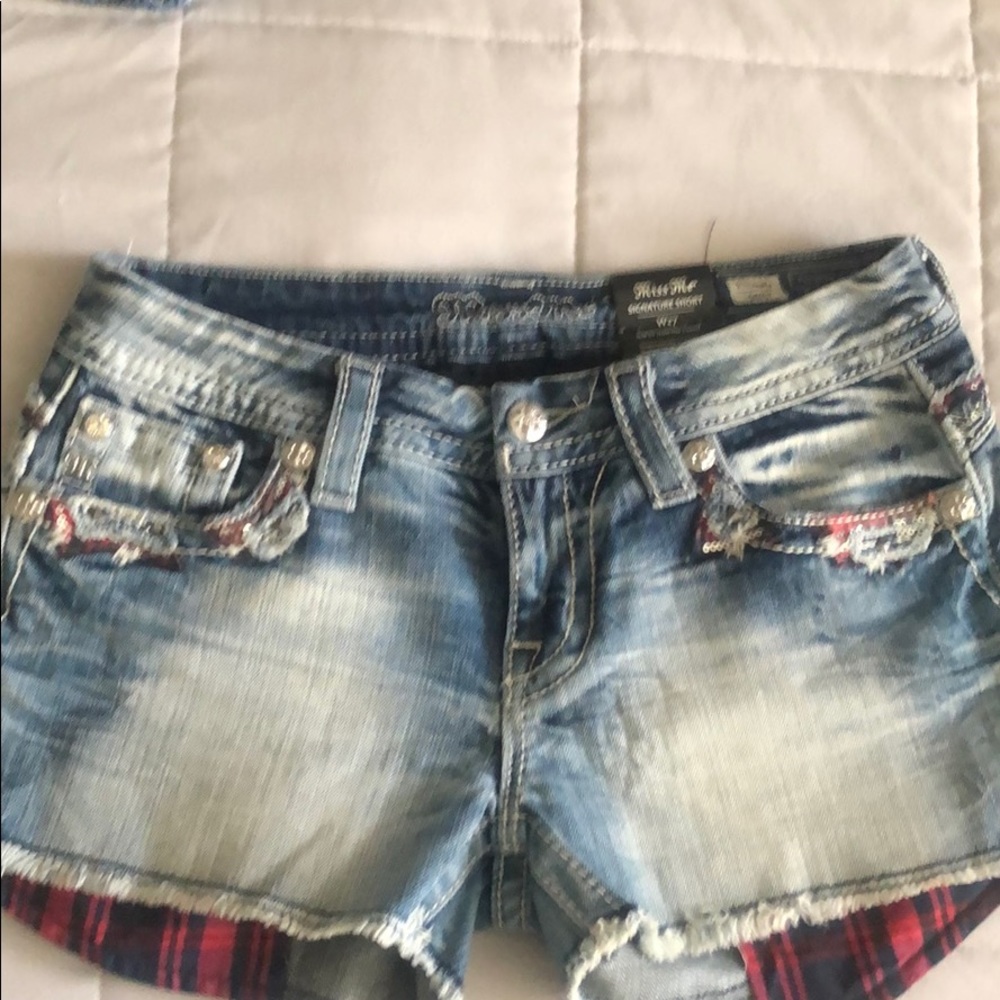 Miss me signature short